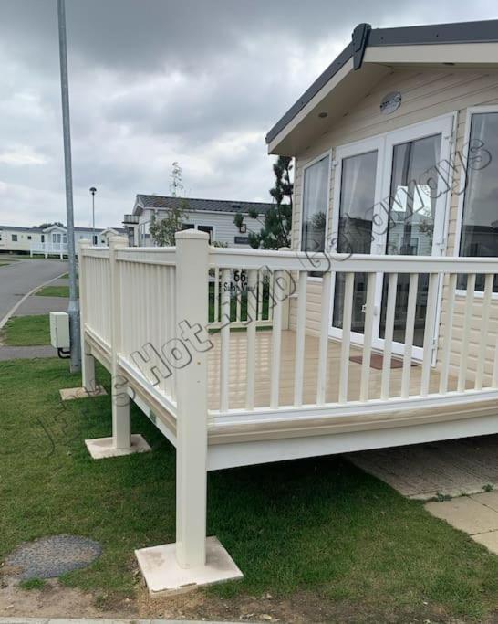 Jems Hot-Tub Getaways 8 Berth At Tattershall Lakes Exteriér fotografie